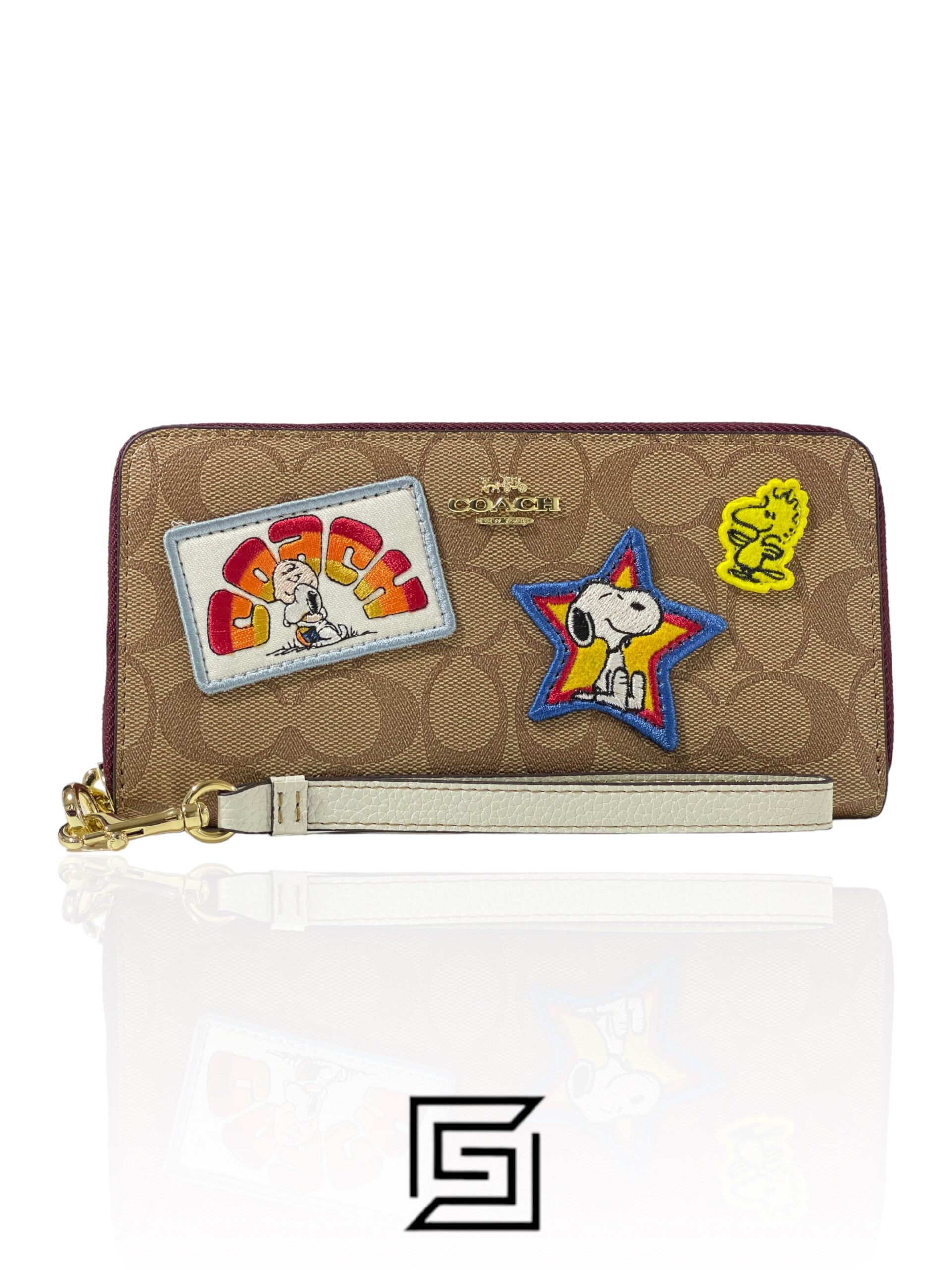 Coach x Peanuts Wallet: A Blend of Luxury and Nostalgia