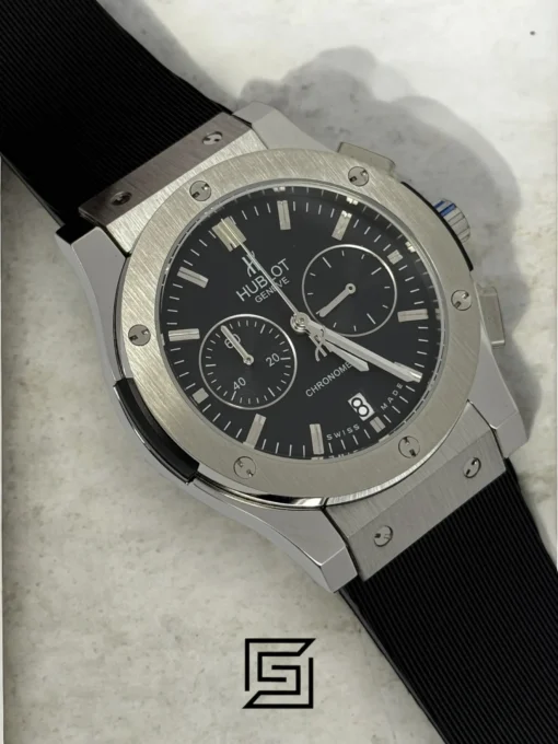 watches HUBLOT CLASSIC NEW - Black Rubber Band - Black Dial - Silver Body