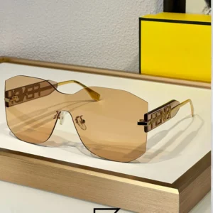 Sunglasses,Women FENDI FE40067 Sunglasses For Women Fendi
