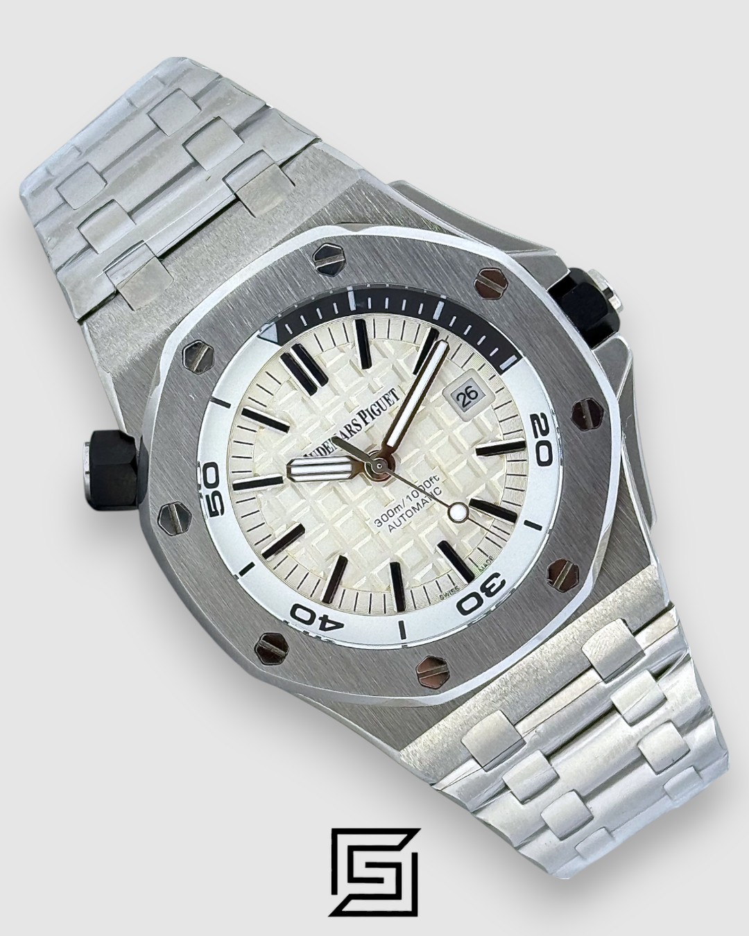 Audemars Piguet Royal Oak Offshore Diver White – Stainless Steel – Automatic - Image 3