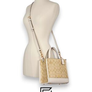 Bags,Women Dempsey Tote Bag 22 In Signature Canvas C5122 Coach