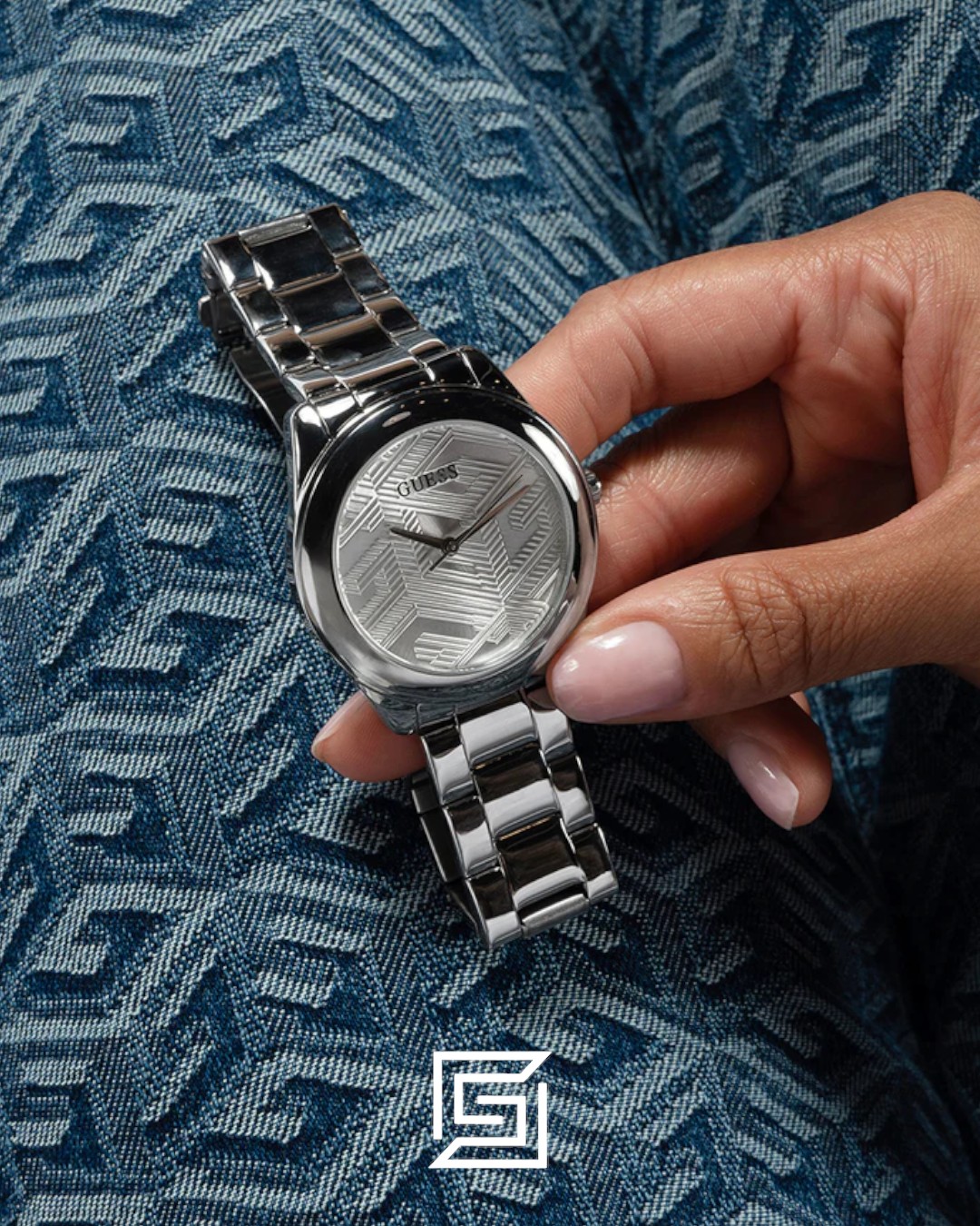 ⁦GUESS Ladies SILVER Tone Analog Watch GW0606L1⁩ - الصورة ⁦9⁩