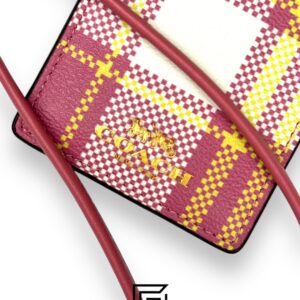 ⁦ID lanyard with garden plaid print C8685 Pink⁩ - الصورة ⁦2⁩