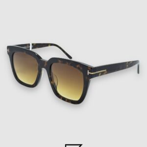 TOMFORD TF690 Sunglasses For Women - Image 2