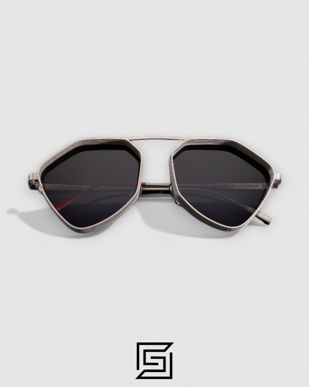 ⁦Vysen The Ezy - E3 Silver Matte Frame Grey Gradient Leanses⁩ - الصورة ⁦3⁩