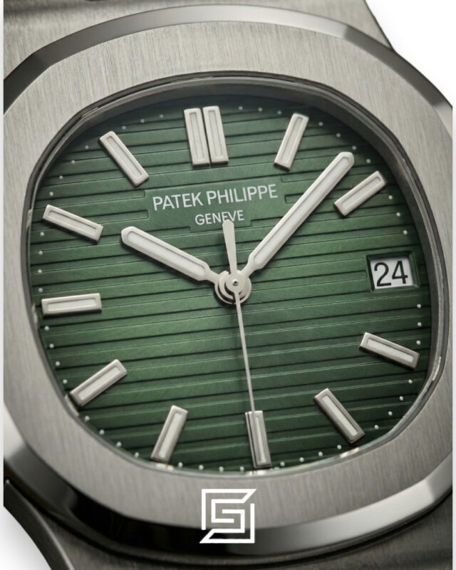 Patek Philippe Nautilus – Green Dial – Black Rubber Strap – Japanese Automatic