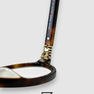 ⁦Miu Miu SMU04Z Tiger Brown Frame Gold LogoOptical Glasses⁩ - الصورة ⁦8⁩