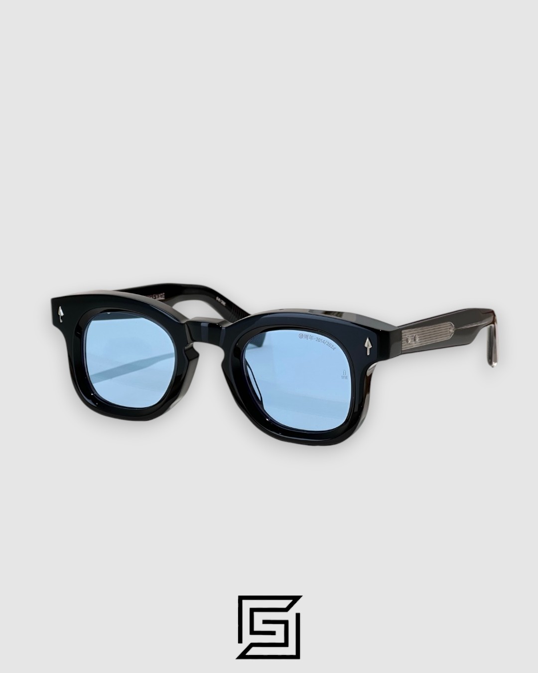 ⁦DEVAUX Black Frame With Blue Lenses⁩ - الصورة ⁦1⁩