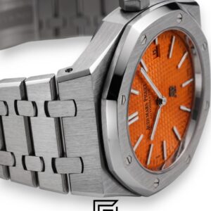 ⁦Royal Oak WF0851 Automatic Stainless Steel 316 with Coral Red Flat Tapisserie Dial⁩ - الصورة ⁦3⁩