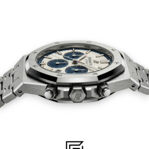 ⁦Royal Oak WF0851 Chronograph White Tapisserie Blue Dial – Stainless Steel⁩ - الصورة ⁦3⁩