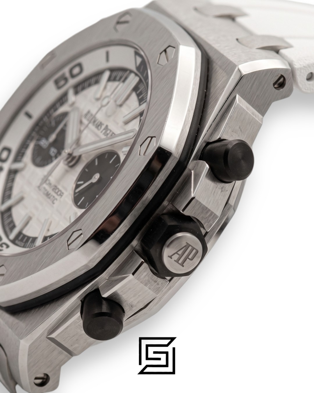 ⁦Royal Oak OffShore WF0851 Quartz 2 Counters Rubber White⁩ - الصورة ⁦3⁩